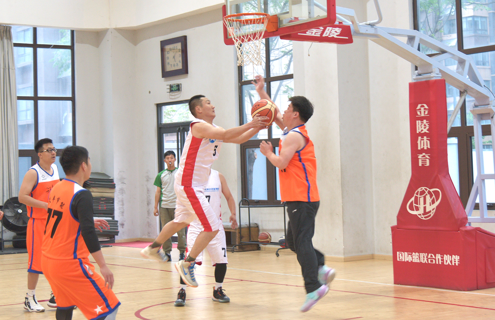 华体会网页版登录入口集团第七届“华体会网页版登录入口杯” 篮球赛胜利闭幕 华体会网页版登录入口集团第七届“华体会网页版登录入口杯” 篮球赛胜利闭幕